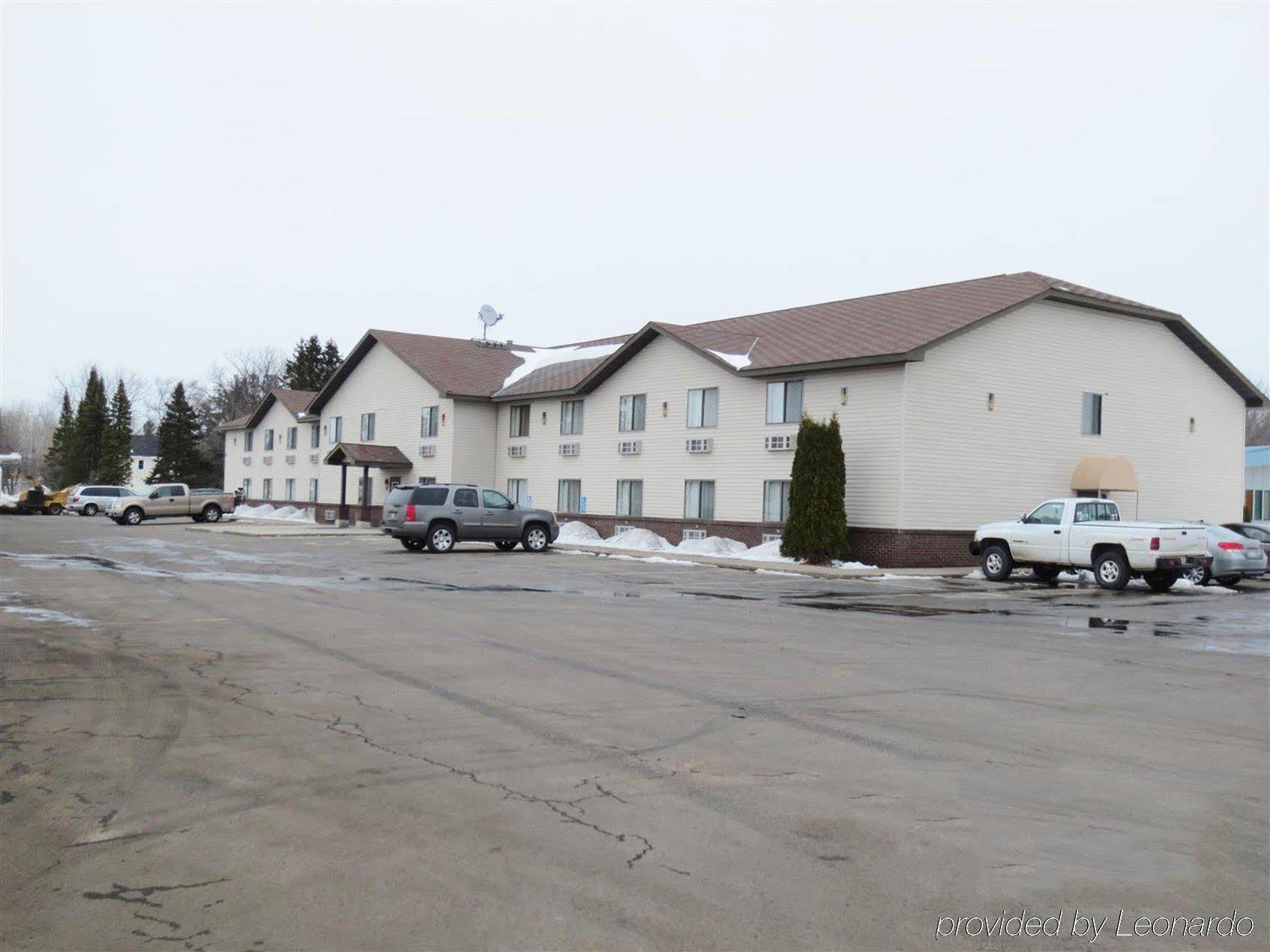Rodeway Inn Hibbing Exterior photo